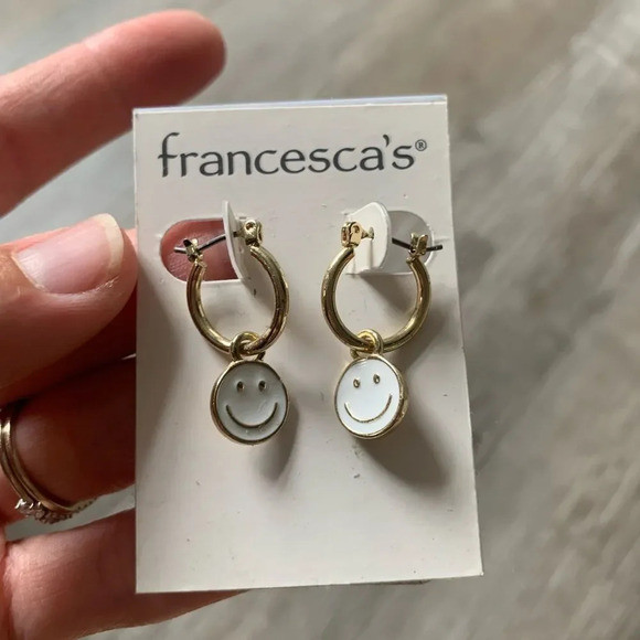 Francesca’s Smiley Hoop Earrings White And Gold NWT - Picture 2 of 5